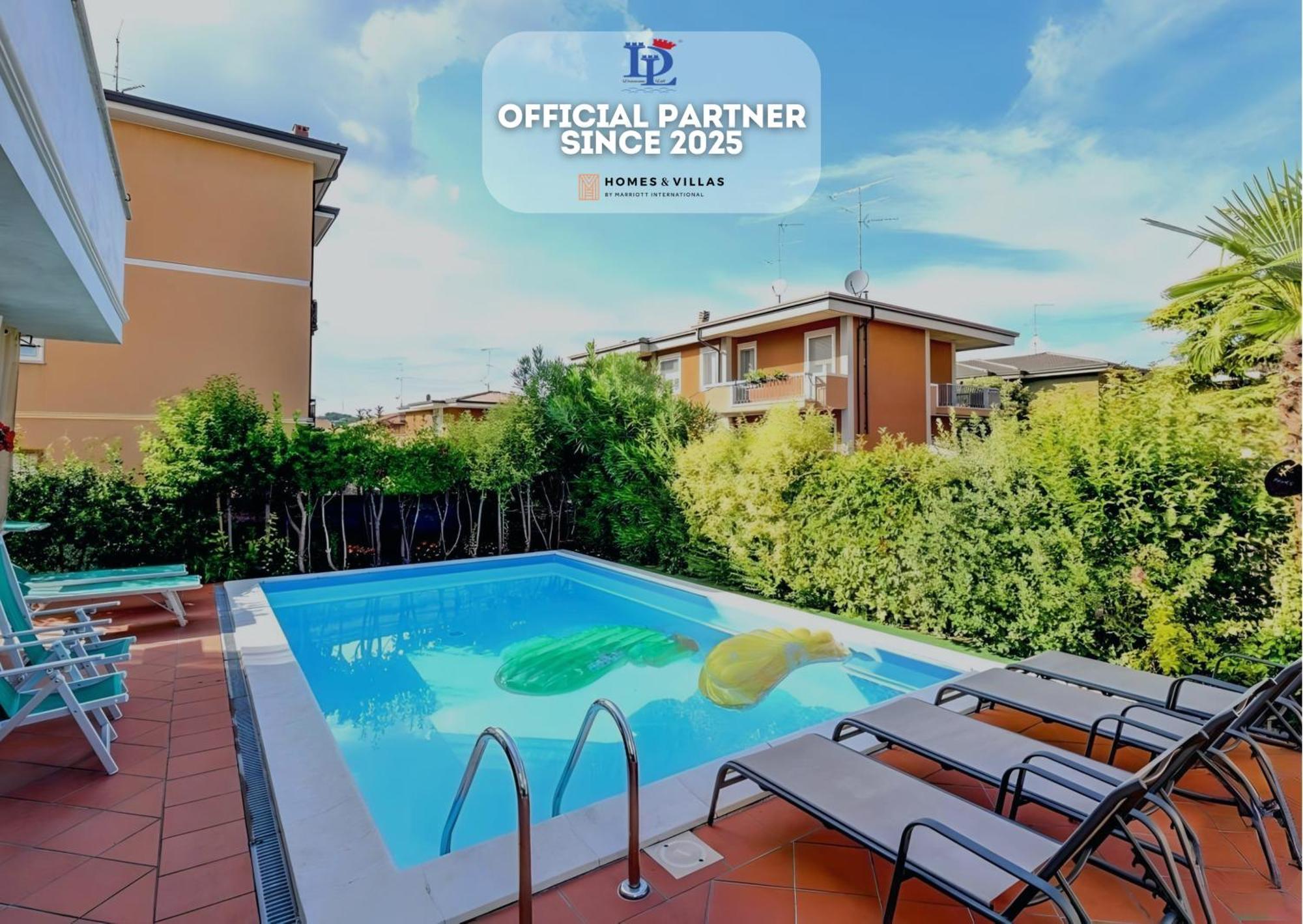 Desenzanoloft Official Partner Marriott Homes & Villas - Garden & Pool Дезенцано-дель-Гарда Экстерьер фото